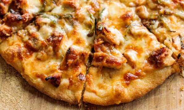 Best calzones, pizzas, wings, salads, restaurant in Calgary, AB